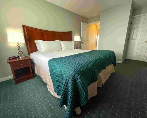 Water's Edge Resort and Spa – photo 12