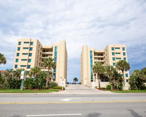 Tropic Sun Towers Phase I & II - 6 Nights