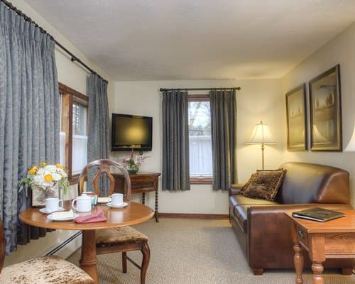 Woodfield Manor, a Sundance Vacations Property - 3 Nights – photo 2