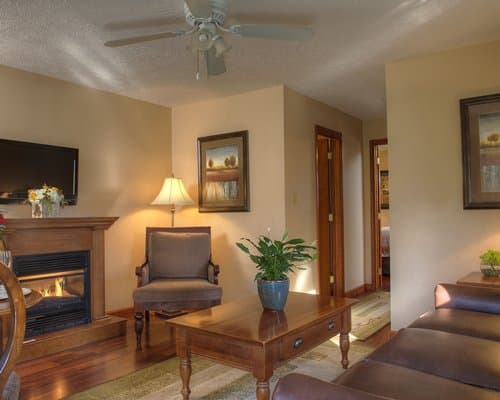 Woodfield Manor, a Sundance Vacations Property - 3 Nights – photo 11