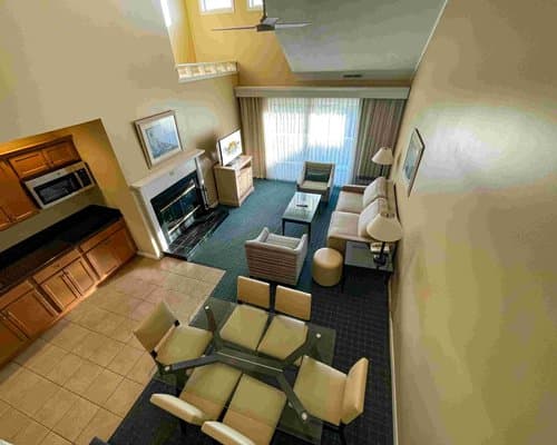 Water's Edge Resort and Spa – photo 3